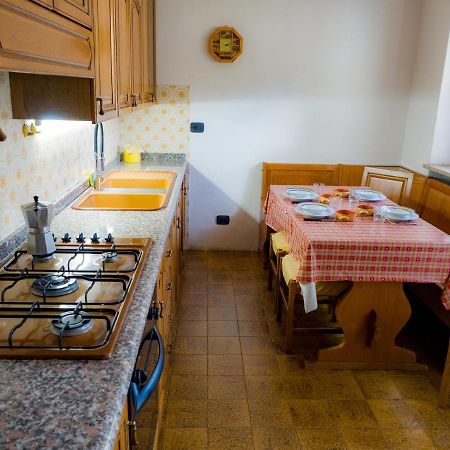 Appartamento Ai Piedi Del Gran Paradiso Saint-Pierre Kültér fotó