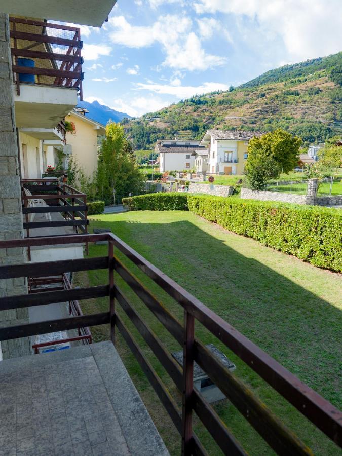 Appartamento Ai Piedi Del Gran Paradiso Saint-Pierre Kültér fotó